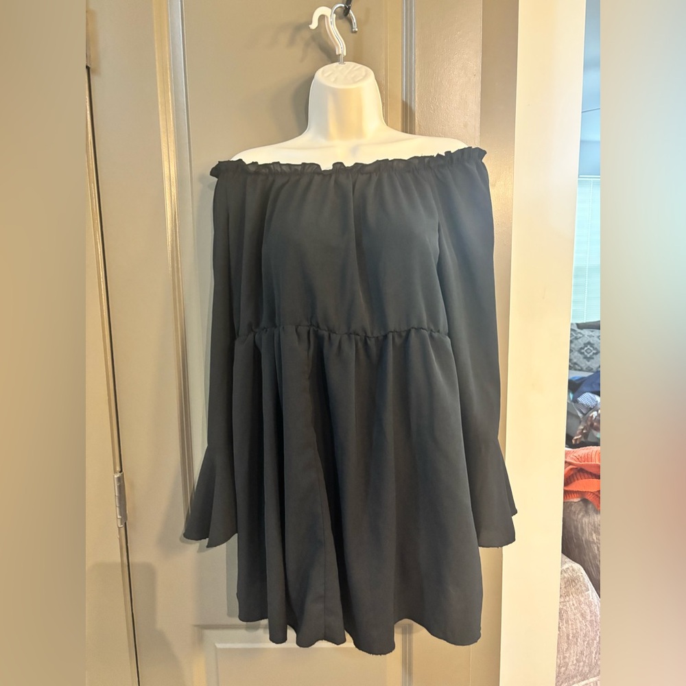 Off-Shoulder Black Shirt
